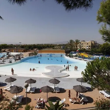 Blue Marine - Parking, Pool, Ac, Wifi 푸엔히롤라